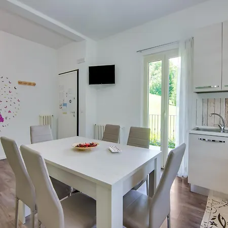 Villa In Borgo Pace With Private Pool, Cleaning Included Prázdninový dům