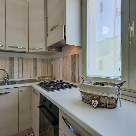 Villa In Borgo Pace With Private Pool, Cleaning Included Casa vacanze