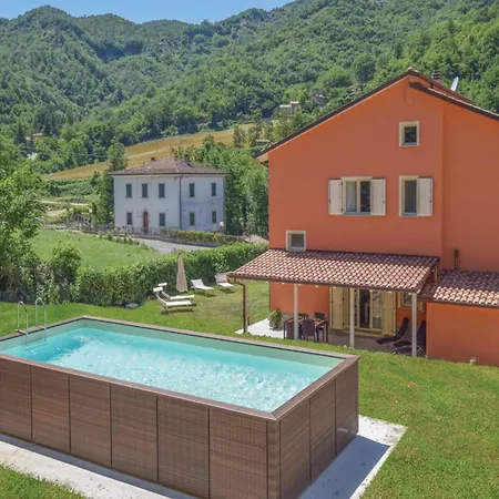 Villa In Borgo Pace With Private Pool, Cleaning Included
