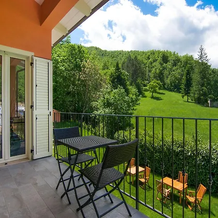 Villa In Borgo Pace With Private Pool, Cleaning Included בית נופש